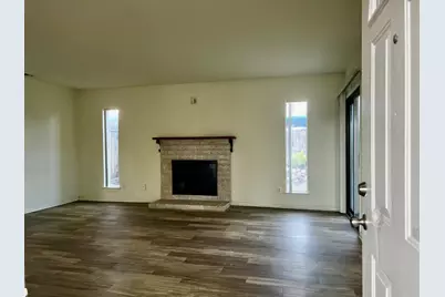 1900 Bell Street, Sacramento, CA 95825 - Photo 2