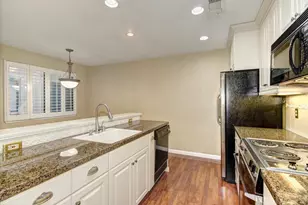 350 Del Verde Cir, Sacramento, CA 95833 - Photo 12