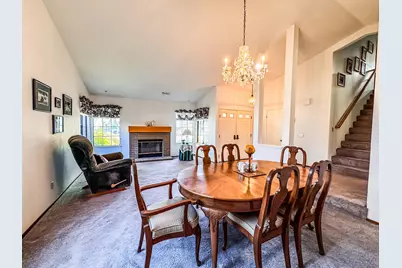 8469 Hollow Oaks Court, Sacramento, CA 95828 - Photo 2