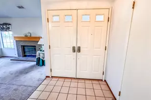 8469 Hollow Oaks Ct, Sacramento, CA 95828 - Photo 40