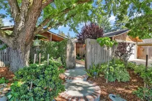 9838 Sleepy Hollow Ct, Stockton, CA 95209 - Photo 4