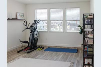 3837 Stanwick Avenue, Sacramento, CA 95835 - Photo 32