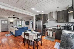 526 Flower St, Turlock, CA 95380 - Photo 8