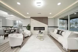 927 E Fairmont Ave, Modesto, CA 95350 - Photo 1