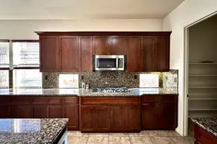 101 Emma Ct, Roseville, CA 95661 - Photo 14