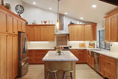 17220 Holiday Drive, Morgan Hill, CA 95037 - Photo 38