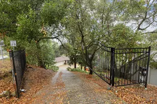 17220 Holiday Dr, Morgan Hill, CA 95037 - Photo 12