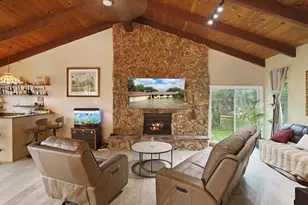17220 Holiday Dr, Morgan Hill, CA 95037 - Photo 24