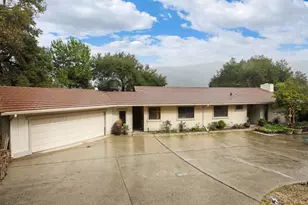 17220 Holiday Dr, Morgan Hill, CA 95037 - Photo 16