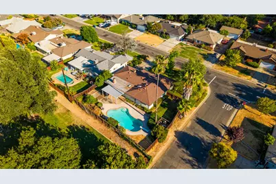 2001 Maryal Drive, Sacramento, CA 95864 - Photo 16