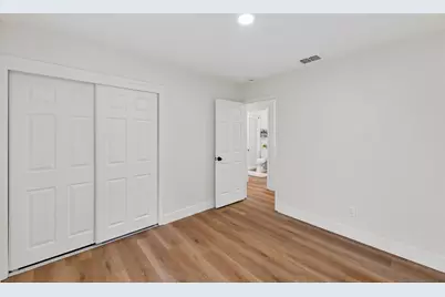 7717 Valley Wood Drive, Sacramento, CA 95828 - Photo 28