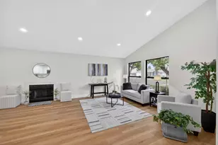 7717 Valley Wood Dr, Sacramento, CA 95828 - Photo 2
