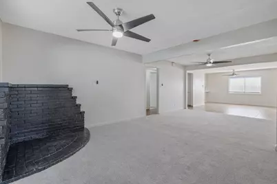 1432 N Locust Street, Visalia, CA 93291 - Photo 16