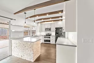 8085 Cammeray Dr, Citrus Heights, CA 95610 - Photo 18