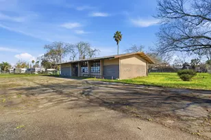 1807 E 10th St, Stockton, CA 95206 - Photo 6