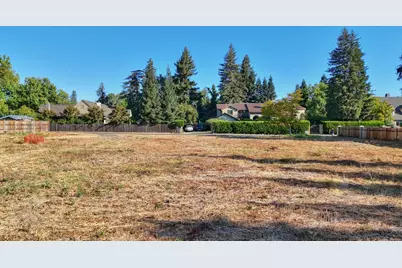 3424 Cosmos Avenue, Sacramento, CA 95864 - Photo 8