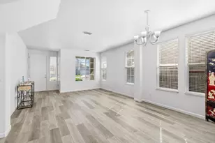 36 Holden Ct, Sacramento, CA 95835 - Photo 8