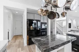 36 Holden Ct, Sacramento, CA 95835 - Photo 16