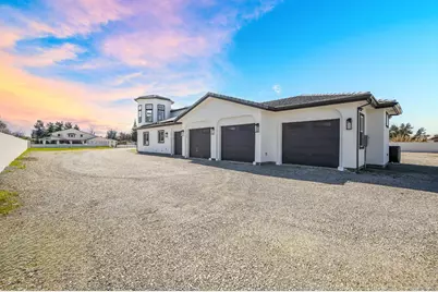 9013 Deleon Court, Elk Grove, CA 95624 - Photo 14