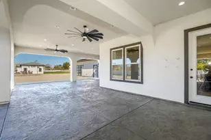 9013 Deleon Ct, Elk Grove, CA 95624 - Photo 36