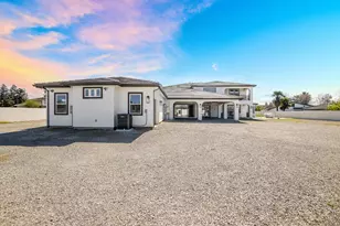 9013 Deleon Ct, Elk Grove, CA 95624 - Photo 16