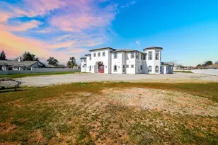 9013 Deleon Ct, Elk Grove, CA 95624 - Photo 8