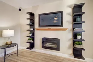 1916 44th St, Sacramento, CA 95819 - Photo 12