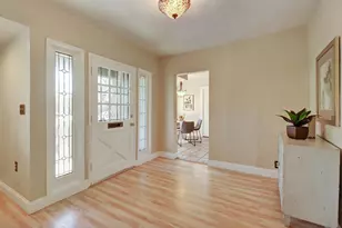 1916 44th St, Sacramento, CA 95819 - Photo 4