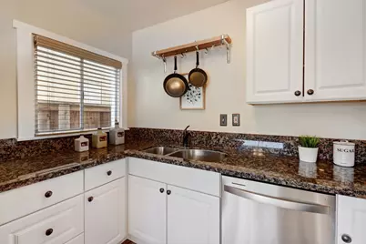 1916 44th Street, Sacramento, CA 95819 - Photo 16