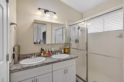5267 Jacinto Avenue, Sacramento, CA 95823 - Photo 18