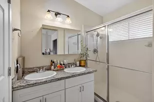 5267 Jacinto Ave, Sacramento, CA 95823 - Photo 18