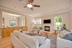 7688 Marina Cove Dr, Sacramento, CA 95831 - Photo 2