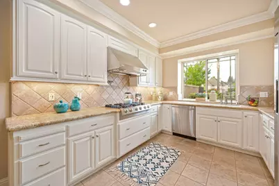 7688 Marina Cove Drive, Sacramento, CA 95831 - Photo 4