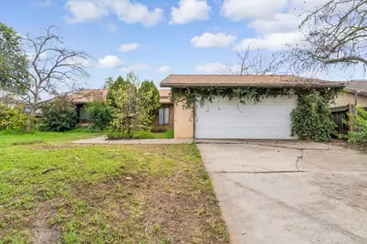 5408 N Salinas Avenue, Fresno, CA 93722 - Photo 1