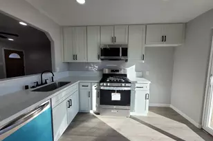 1548 Sterling St, Sacramento, CA 95822 - Photo 10