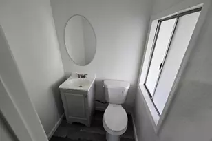 Senator Ln, Sacramento, CA 95828 - Photo 16