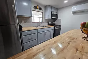 Senator Ln, Sacramento, CA 95828 - Photo 10