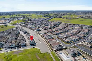 7450 Clear Lake Aly, Sacramento, CA 95829 - Photo 56