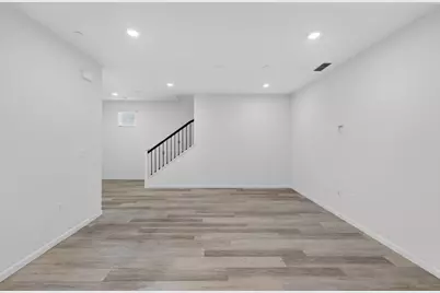 7450 Clear Lake Alley, Sacramento, CA 95829 - Photo 8