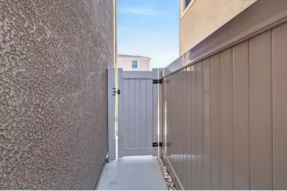 7450 Clear Lake Alley, Sacramento, CA 95829 - Photo 26