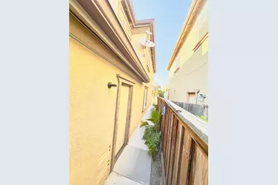 323 Autumn Rain Drive, Lathrop, CA 95330 - Photo 24