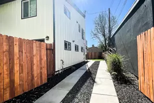 2091 15th Ave, Sacramento, CA 95822 - Photo 8