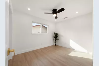 2343 S Sacramento Street, Stockton, CA 95206 - Photo 20