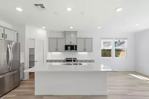 1007 Ginkgo Circle, Davis, CA 95618 - Photo 2