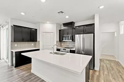 1013 Vanderbilt Terrace, Davis, CA 95618 - Photo 2