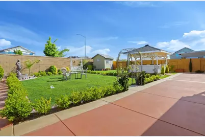 2925 Fuchsia Drive, Lodi, CA 95242 - Photo 42