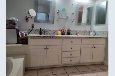 3593 Shadowbrook Dr, Stockton, CA 95219 - Photo 52