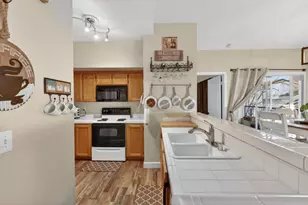 610 Horizon Cove, Rocklin, CA 95677 - Photo 2