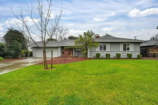 740 Hawthorn Ln, Davis, CA 95616 - Photo 2