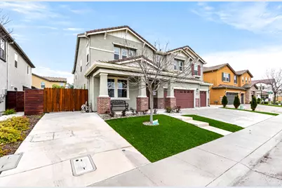 2121 Symphony Avenue, Roseville, CA 95747 - Photo 2